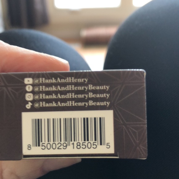 Hank & Henry Cream Colour For Eyes Cheek Lips in Vudoo BNIB - Picture 3 of 3